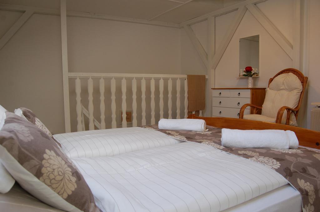 Rose Apartment